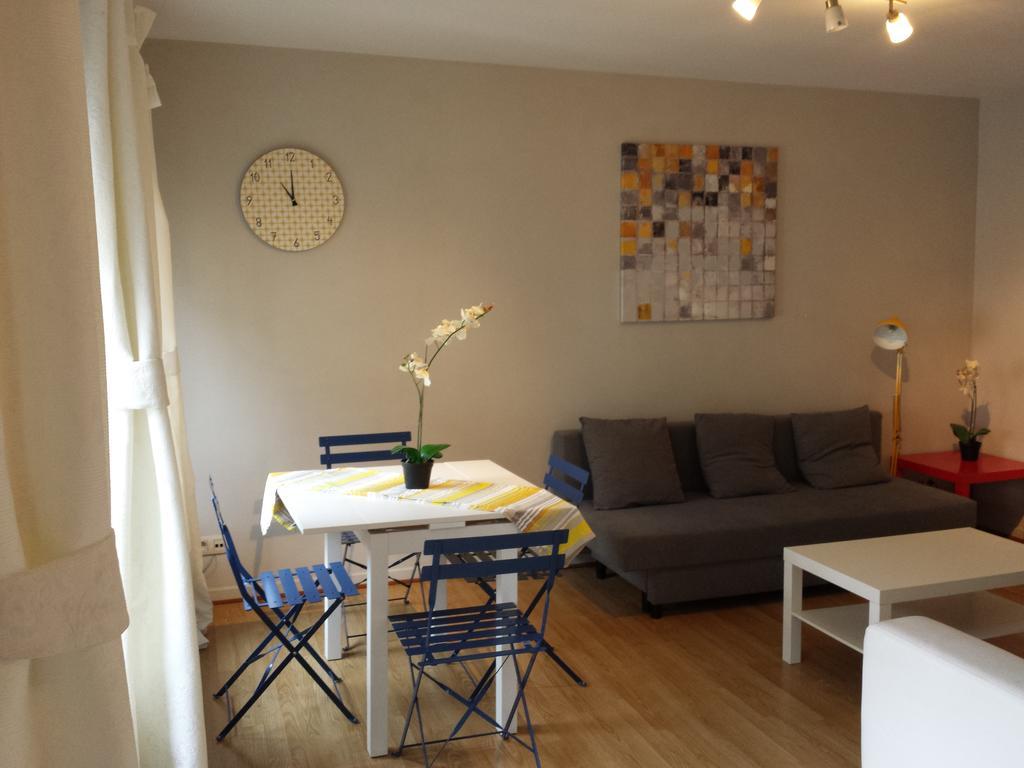 Central Yellow Apartment Brussels Exterior photo