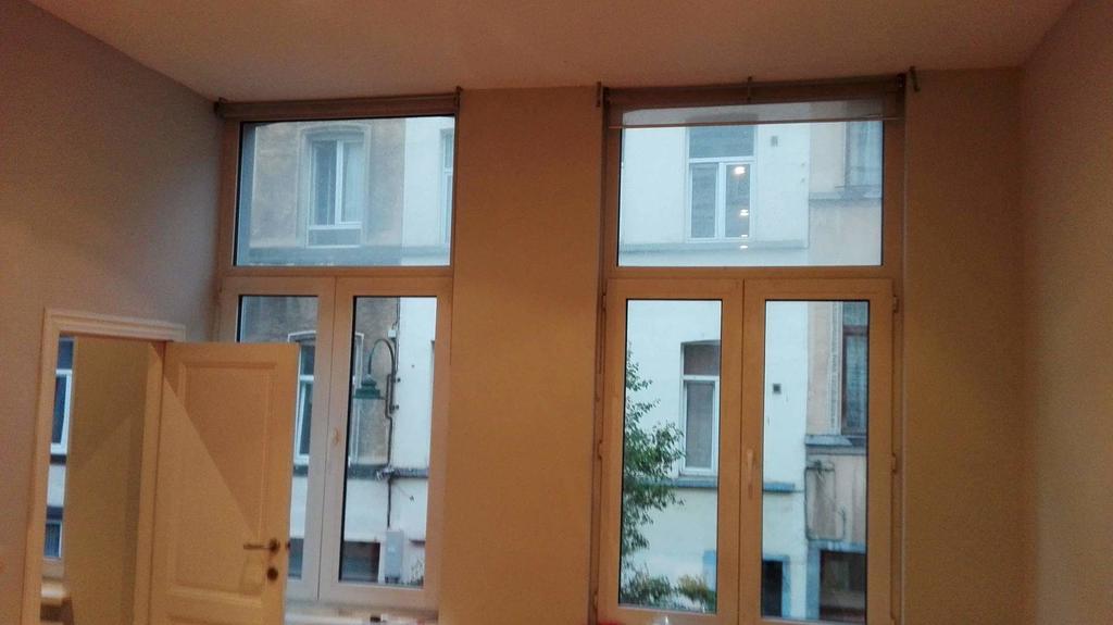 Central Yellow Apartment Brussels Exterior photo